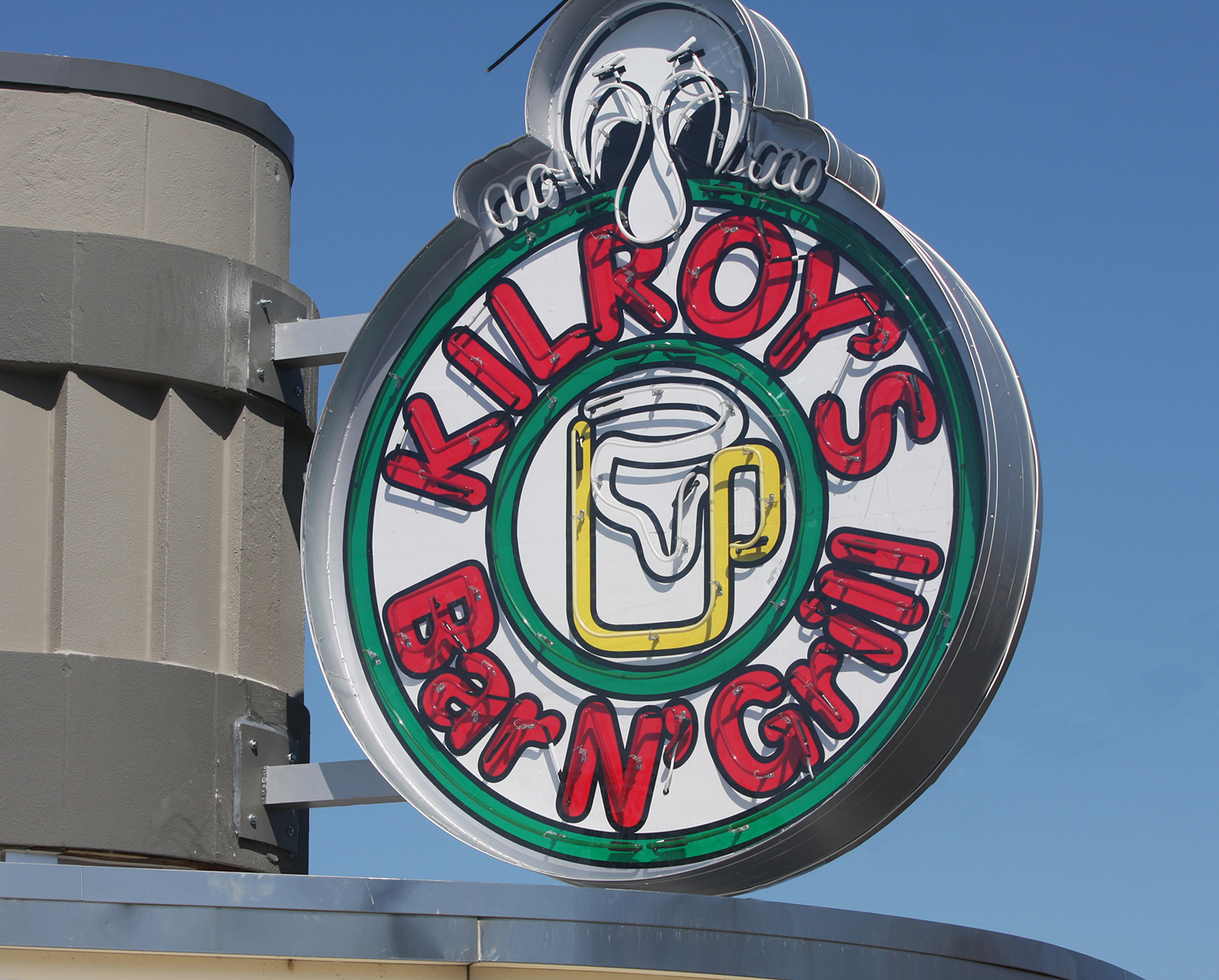 Kilroy's Neon Projecting Sign